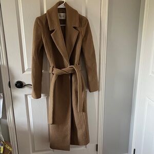 Aritzia Babaton Abraham Women's Tan camel Belted Coat wool